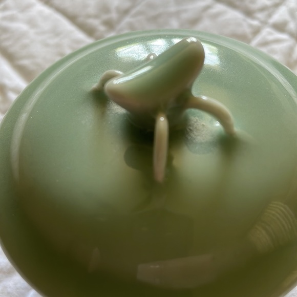 Moss/minty  green small covered trinket container - Picture 4 of 6